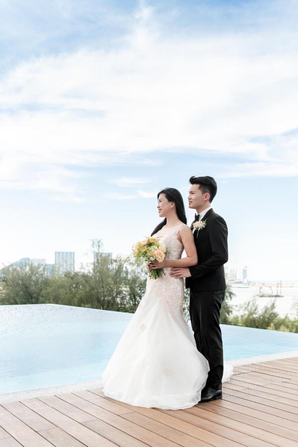 Ascott Gurney Penang Hotel George Town Exterior foto A Thai couple